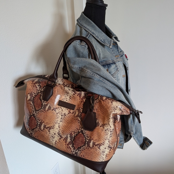 Longchamp Embossed Reptiligne Bag- GORGEOUS - Picture 1 of 13
